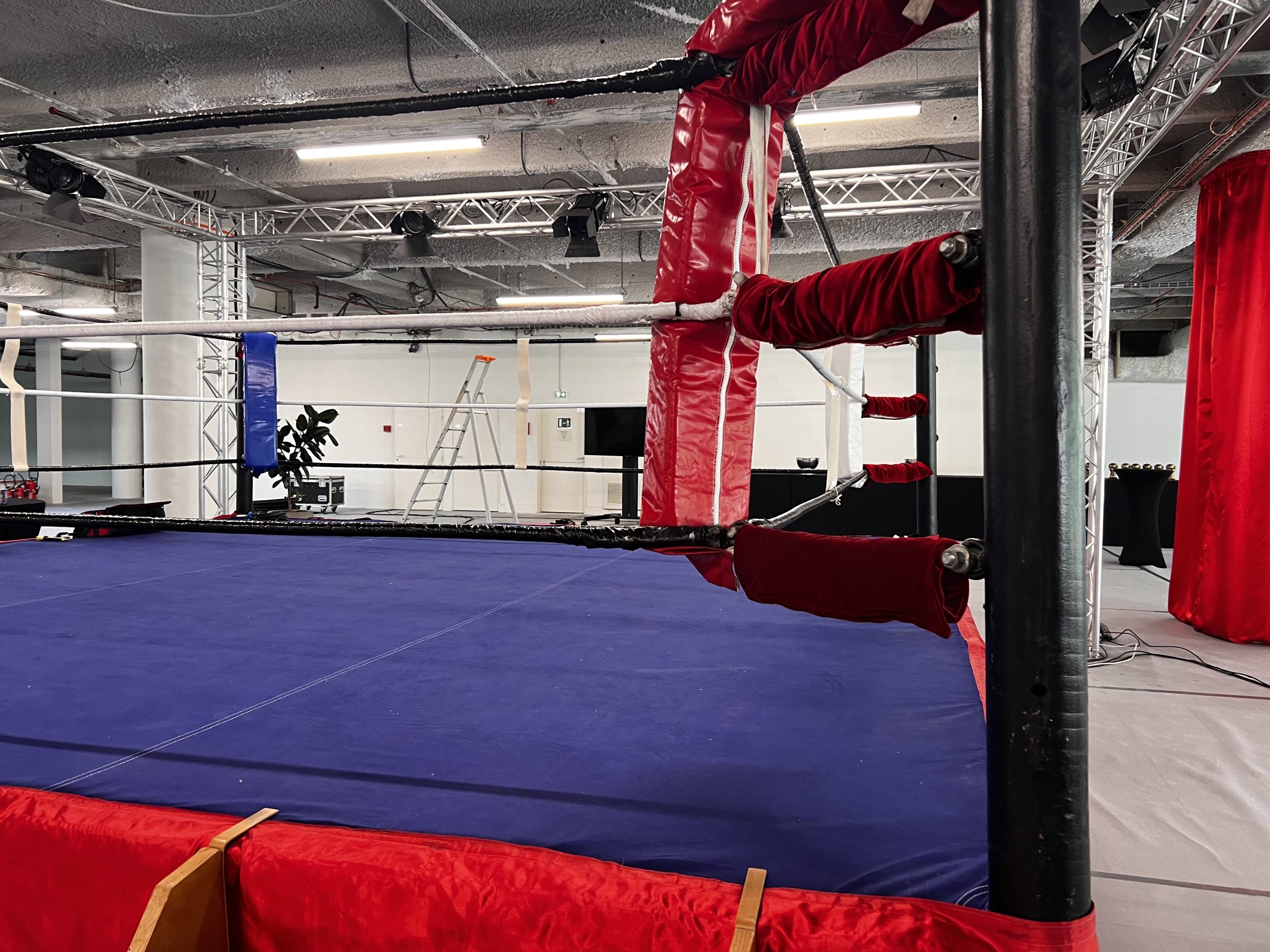 RING 5X5M LA DEFENSE